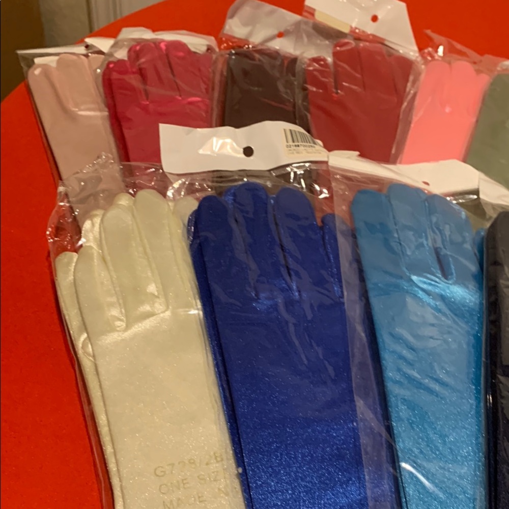 Colorful Assorted Gloves Set - Picture 6 of 6